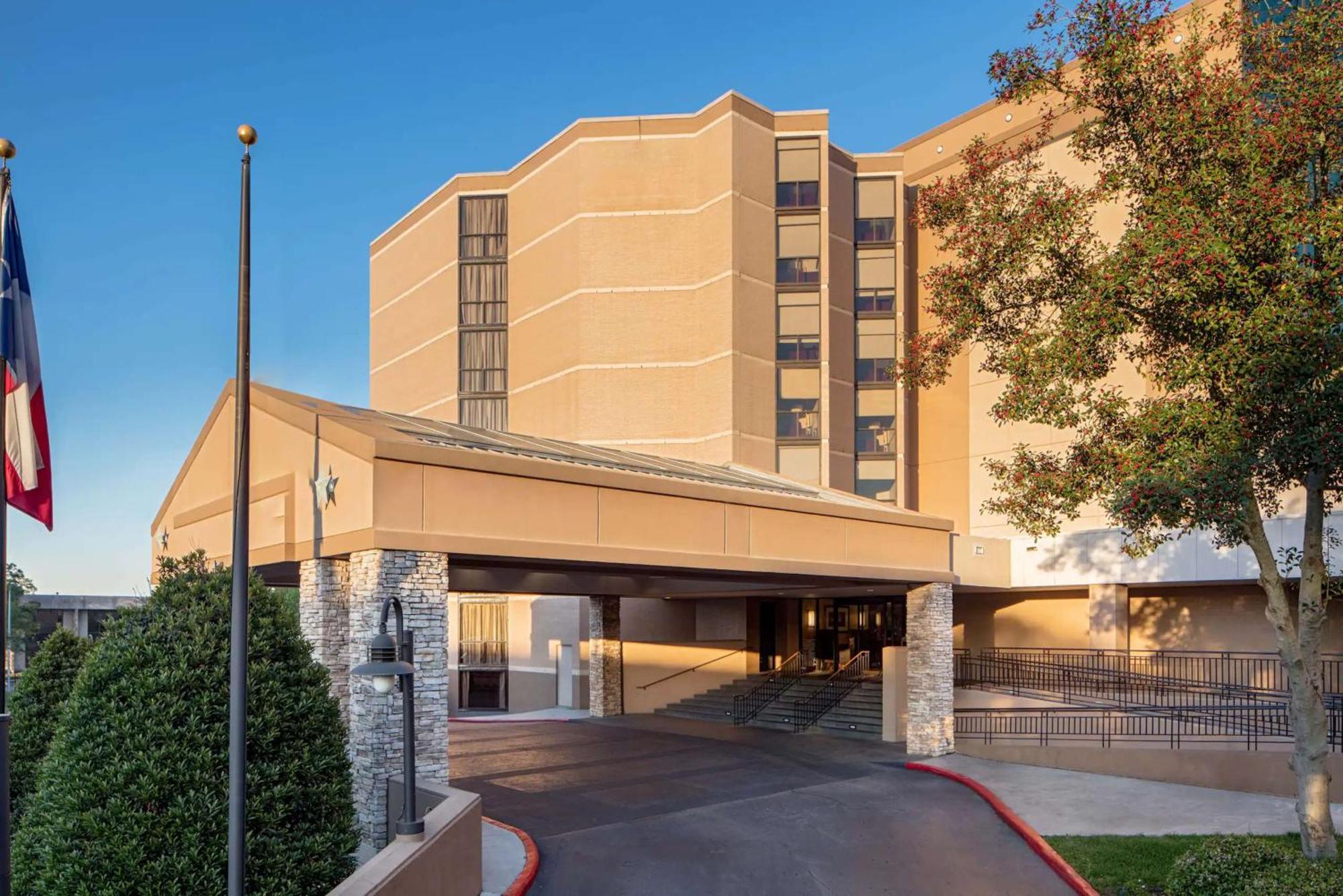 Sonesta Hotel Houston Iah Airport Esterno foto